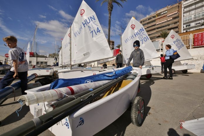  Más de 400 regatistas se citan en el Trofeo Euromarina Optimist Torrevieja