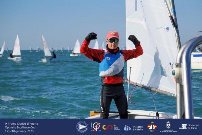 El canario Miguel Méndez gana la Regata Ciudad de El Puerto