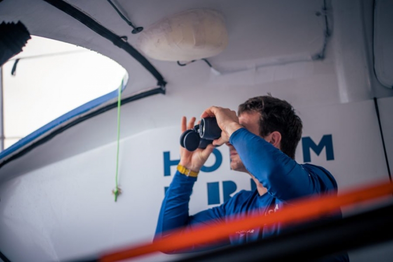 La flota de The Ocean Race llega a los temidos doldrums
