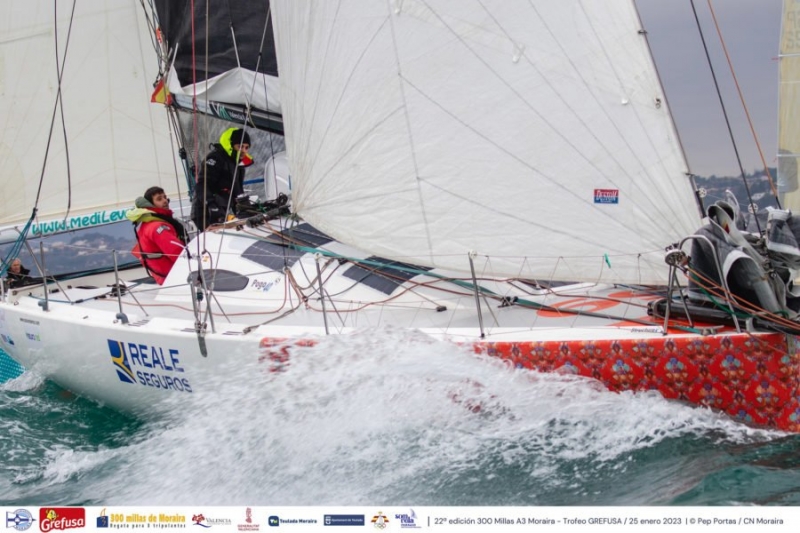 Aquarelle 1-Varadero Valencia, Guaguanco IV y Brujo, campeones de las 300 Millas A3