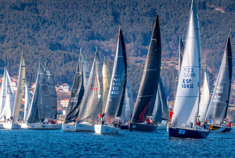 Medio centenar de barcos cerrarán la Interclubes Ría de Pontevedra