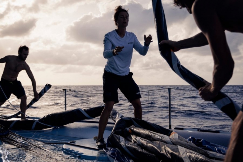 La flota de The Ocean Race ya navega en el hemisferio norte entre tormentas y calmas