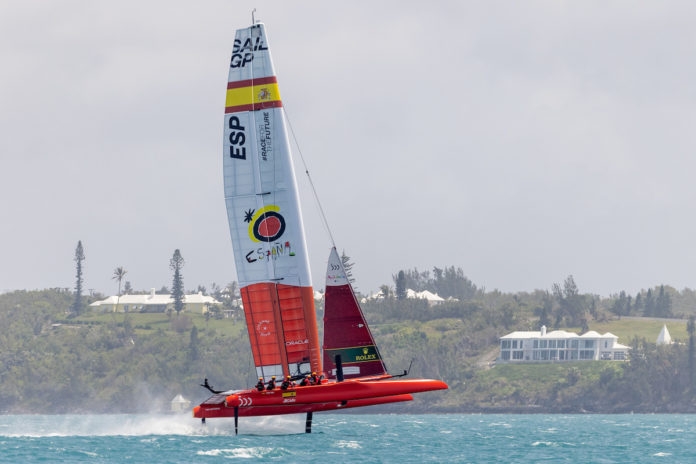 El F50 Victoria despega y muestra su potencial en Bermuda